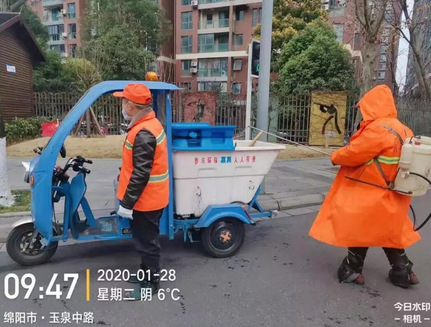 私人口罩运输_戴口罩的卡通图片(2)