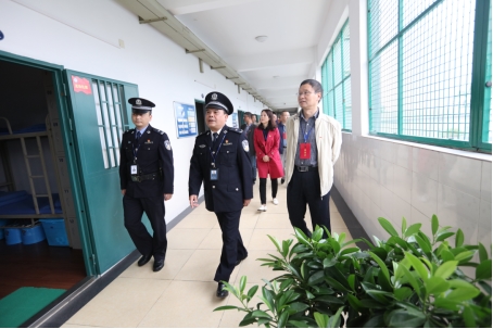 乐山市20名机关党委书记到嘉州监狱接受警示教育